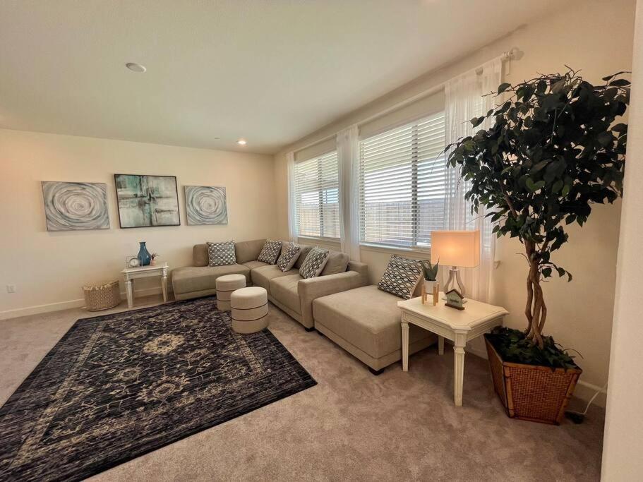 Brand-New, Beautiful & Stylish Home In Sacramento! Esterno foto