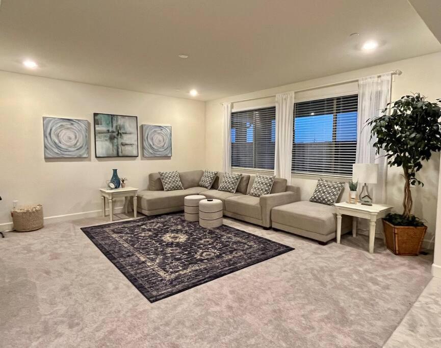 Brand-New, Beautiful & Stylish Home In Sacramento! Esterno foto