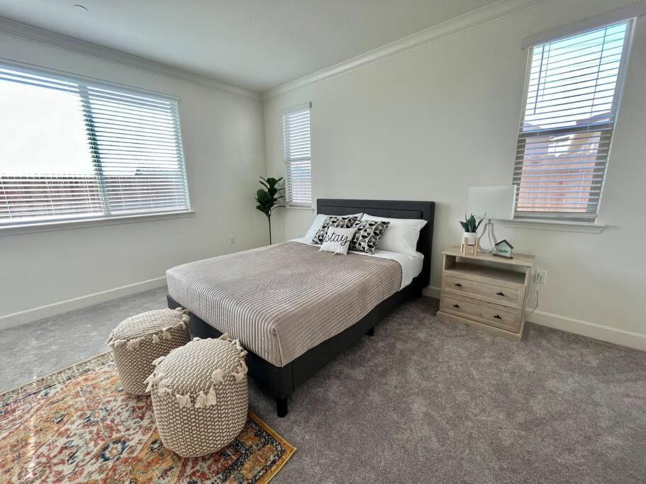Brand-New, Beautiful & Stylish Home In Sacramento! Esterno foto