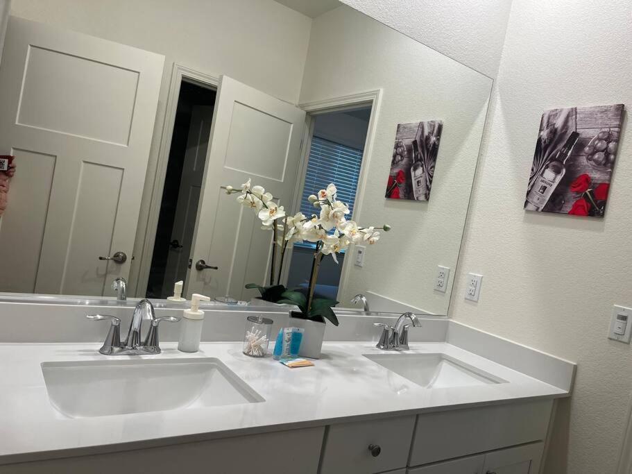 Brand-New, Beautiful & Stylish Home In Sacramento! Esterno foto